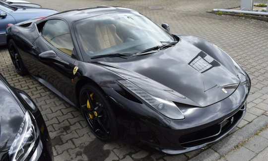 Ferrari 458 Italia 4 5 V8 570 Hk